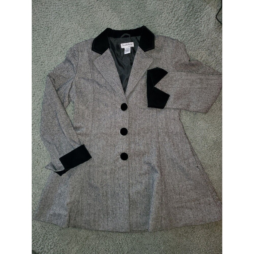 NorthStyle Herringbone Walking Coat Size M Gray Black Velvet Trim 3-Button... - Picture 8 of 16